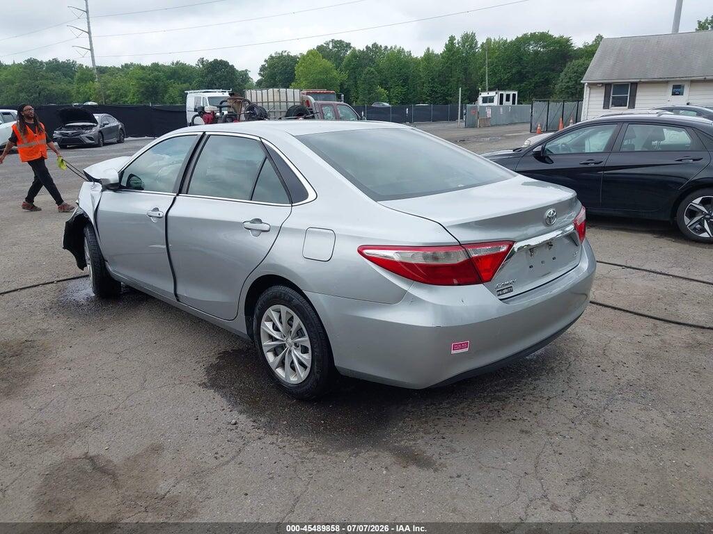 4T1BF1FK4HU714347 2017 TOYOTA CAMRY photo no. 3