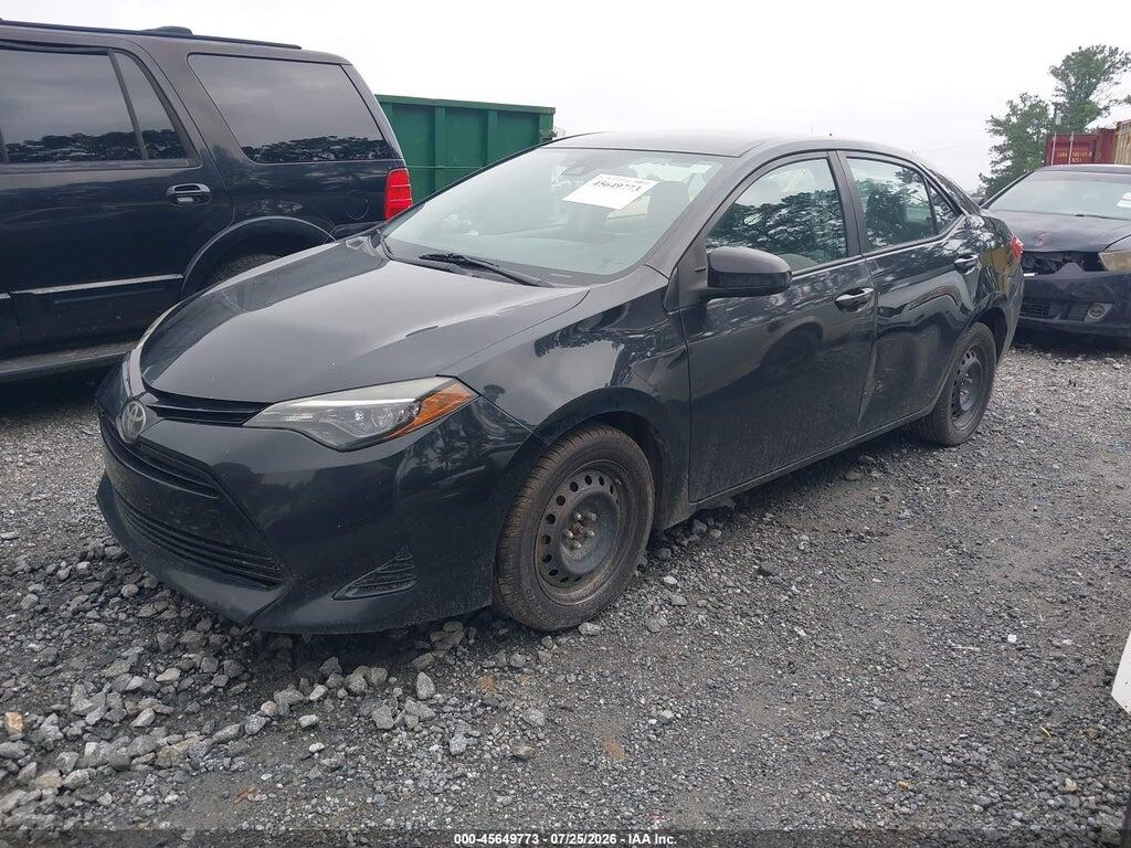 5YFBURHE3HP670127 2017 TOYOTA COROLLA photo no. 2
