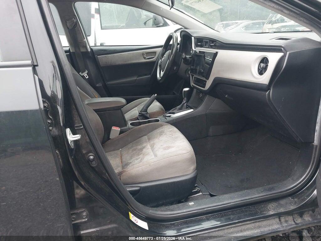 5YFBURHE3HP670127 2017 TOYOTA COROLLA photo no. 5