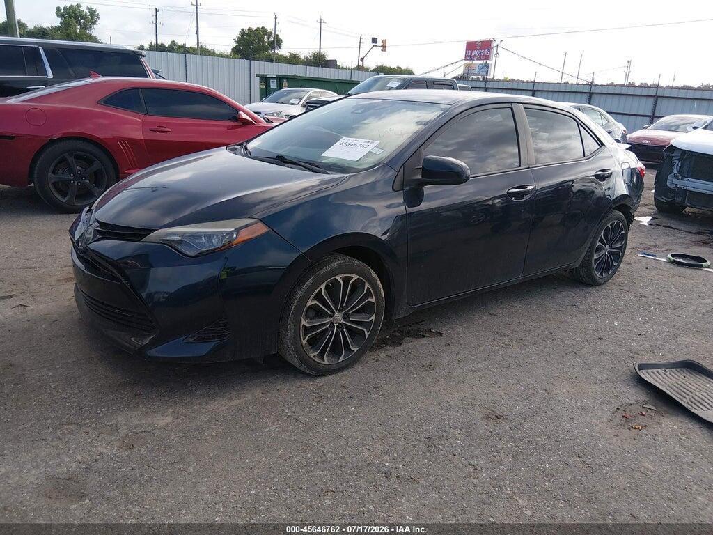 5YFBURHE3HP677305 2017 TOYOTA COROLLA photo no. 2