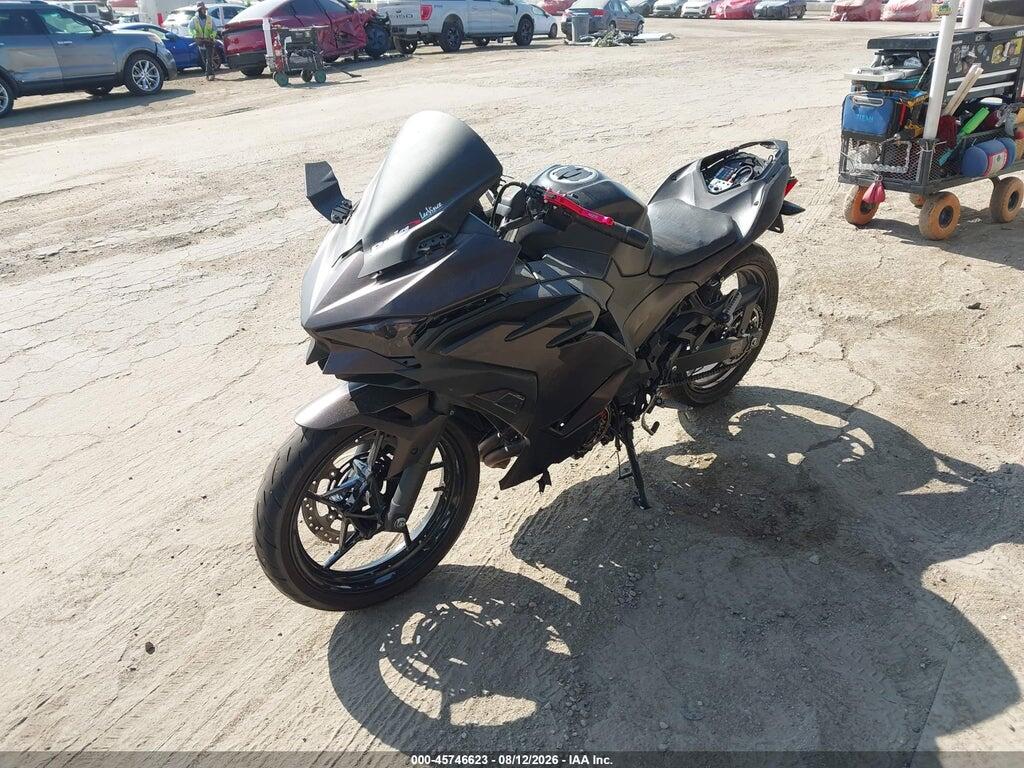 ML5EXGG17SDA44868 2025 KAWASAKI EX500 photo no. 2