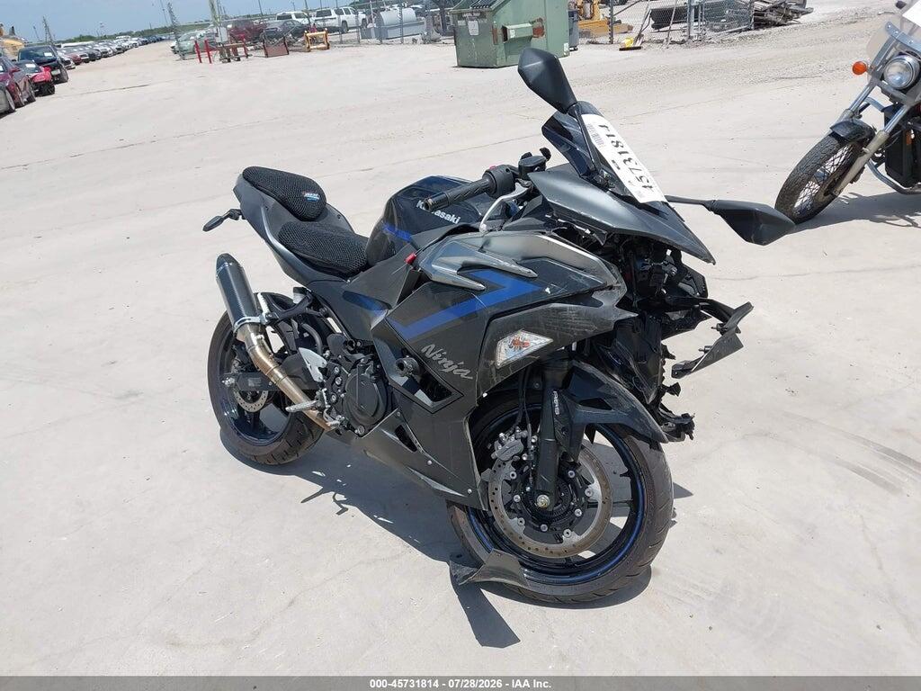 ML5EXGG17SDA68006 2025 KAWASAKI EX500 photo no. 1