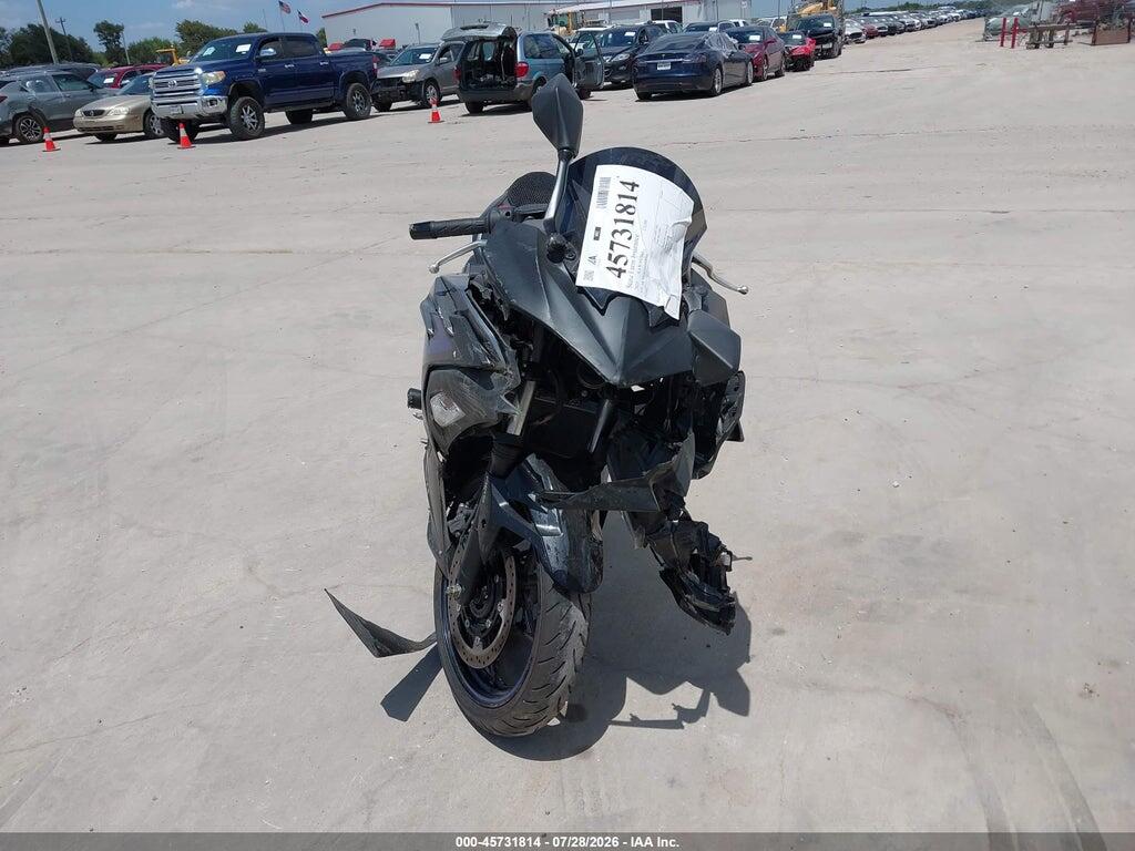 ML5EXGG17SDA68006 2025 KAWASAKI EX500 photo no. 5
