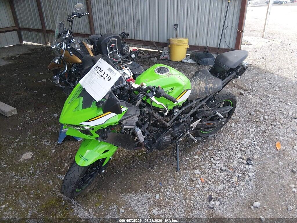 ML5EXGH19SDA46751 2025 KAWASAKI EX500 photo no. 2