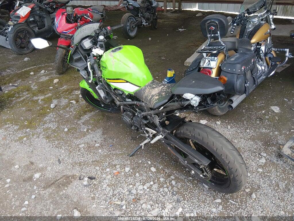 ML5EXGH19SDA46751 2025 KAWASAKI EX500 photo no. 3