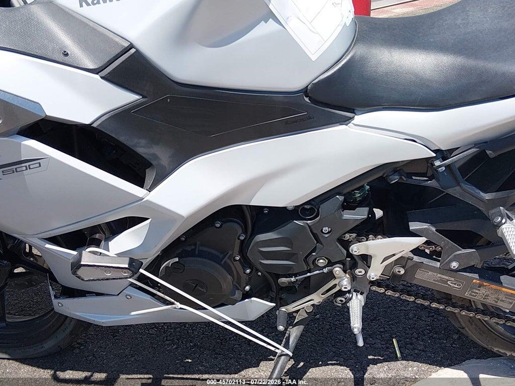 ML5EXGG14SDA67590 2025 KAWASAKI EX500 photo no. 9