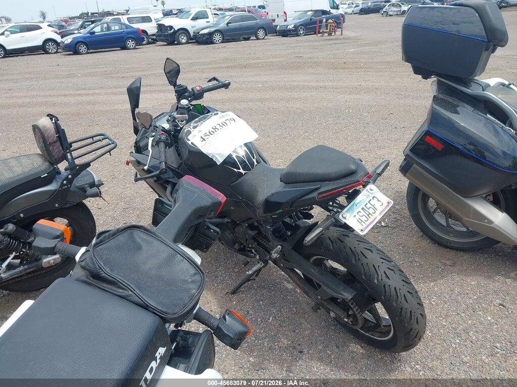 ML5EXGH12SDA50981 2025 KAWASAKI EX500 photo no. 3
