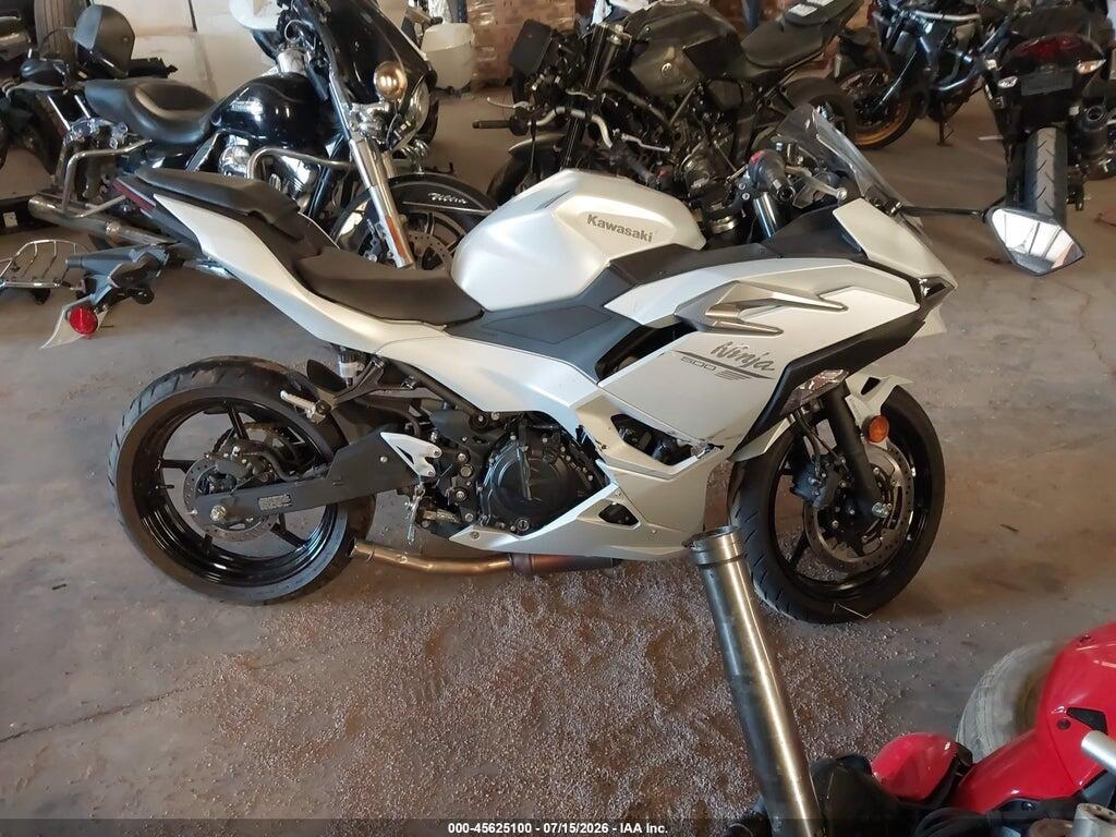 ML5EXGG11SDA61505 2025 KAWASAKI EX500 photo no. 12