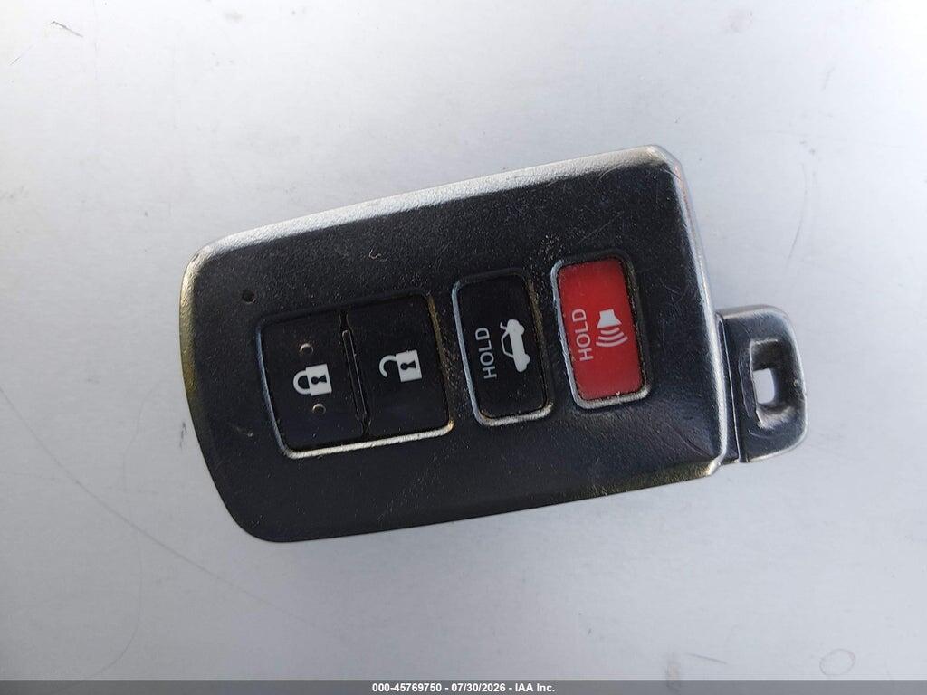 5YFBURHE7HP616958 2017 TOYOTA COROLLA photo no. 11