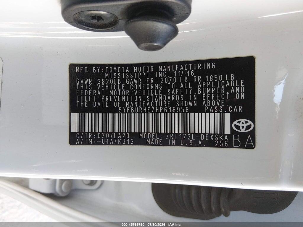 5YFBURHE7HP616958 2017 TOYOTA COROLLA photo no. 9