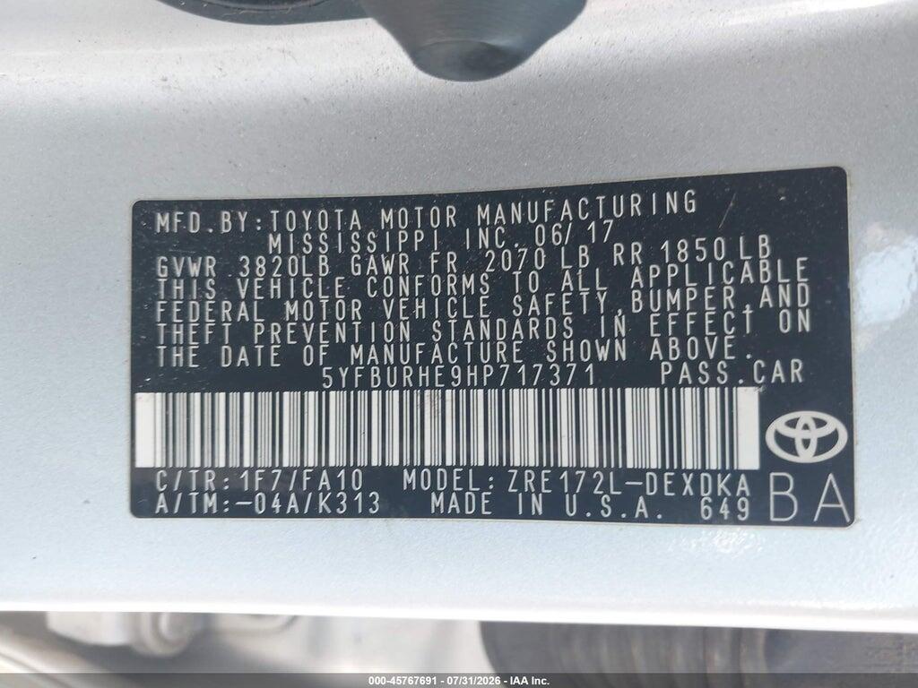 5YFBURHE9HP717371 2017 TOYOTA COROLLA photo no. 9