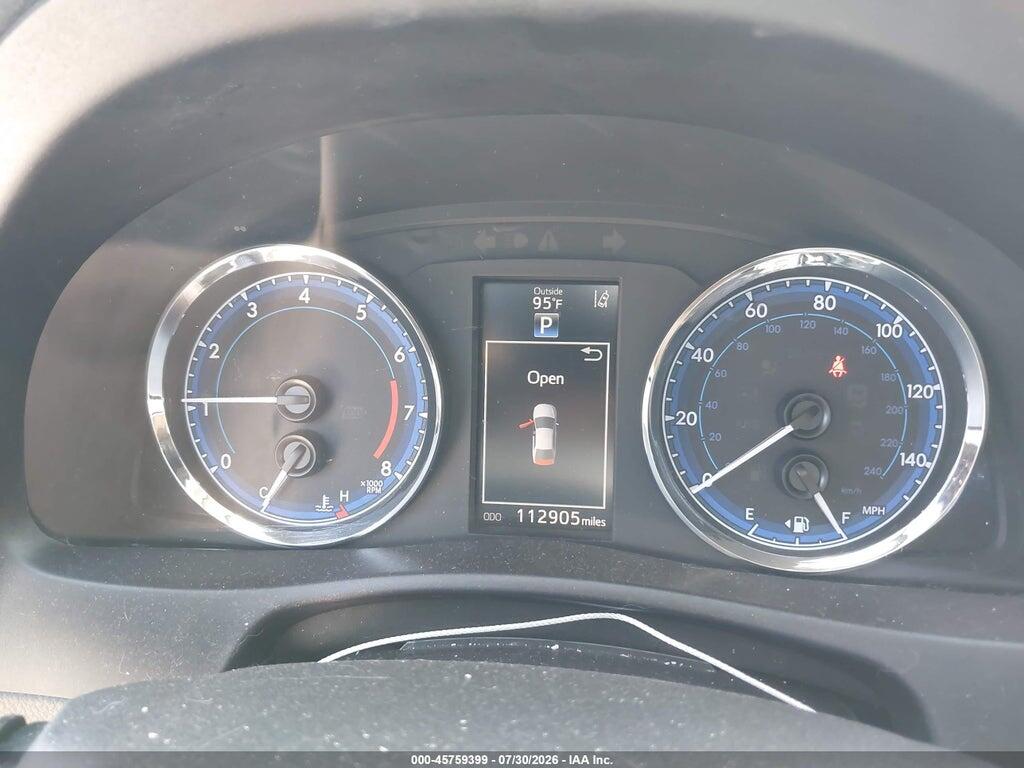 5YFBURHE8HP602938 2017 TOYOTA COROLLA photo no. 7