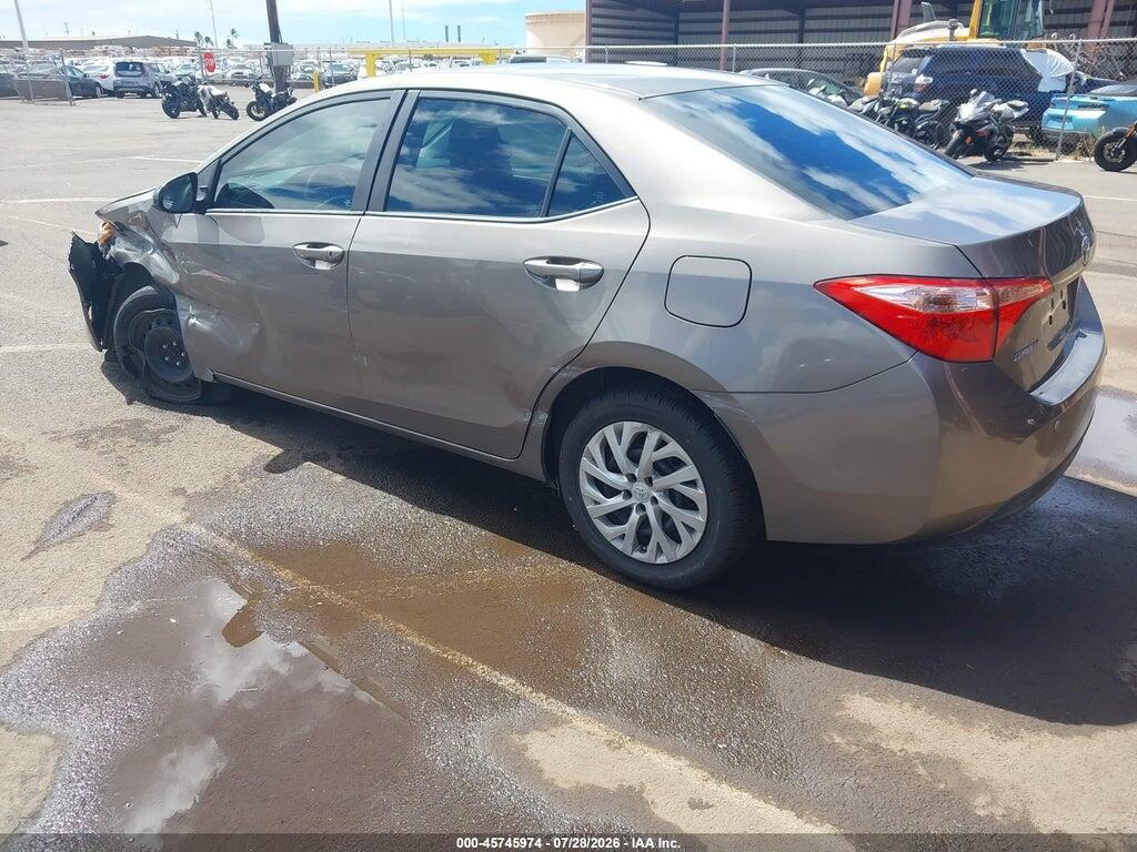 5YFBURHE2HP682463 2017 TOYOTA COROLLA photo no. 3