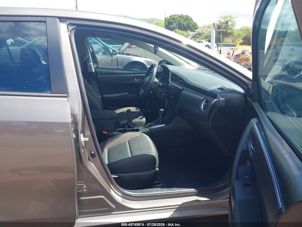 5YFBURHE2HP682463 2017 TOYOTA COROLLA photo no. 5