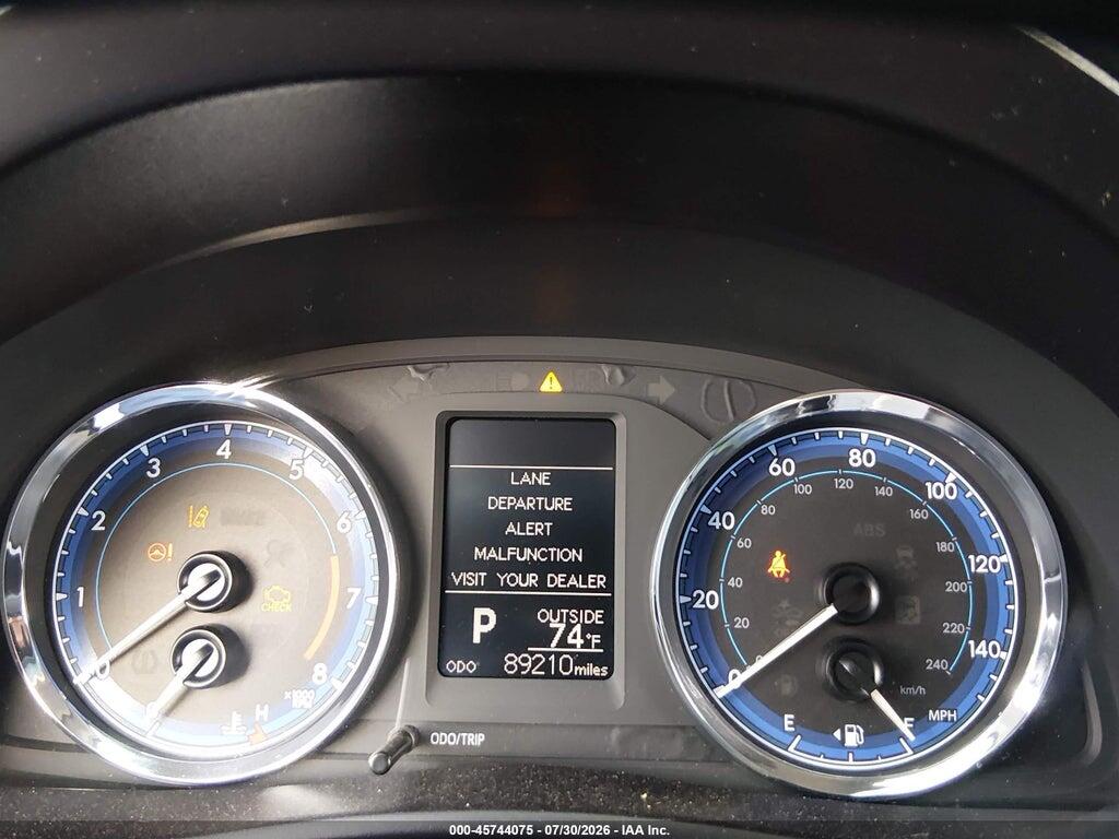 5YFBURHE7HP728465 2017 TOYOTA COROLLA photo no. 7