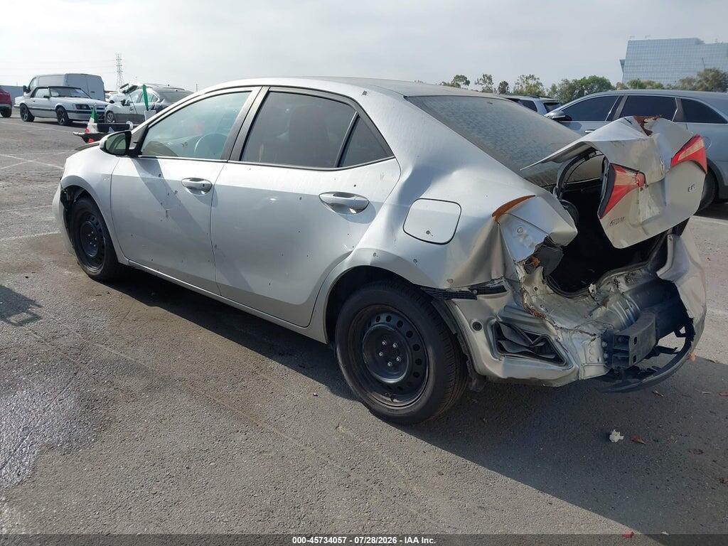 5YFBURHE0HP622813 2017 TOYOTA COROLLA photo no. 3