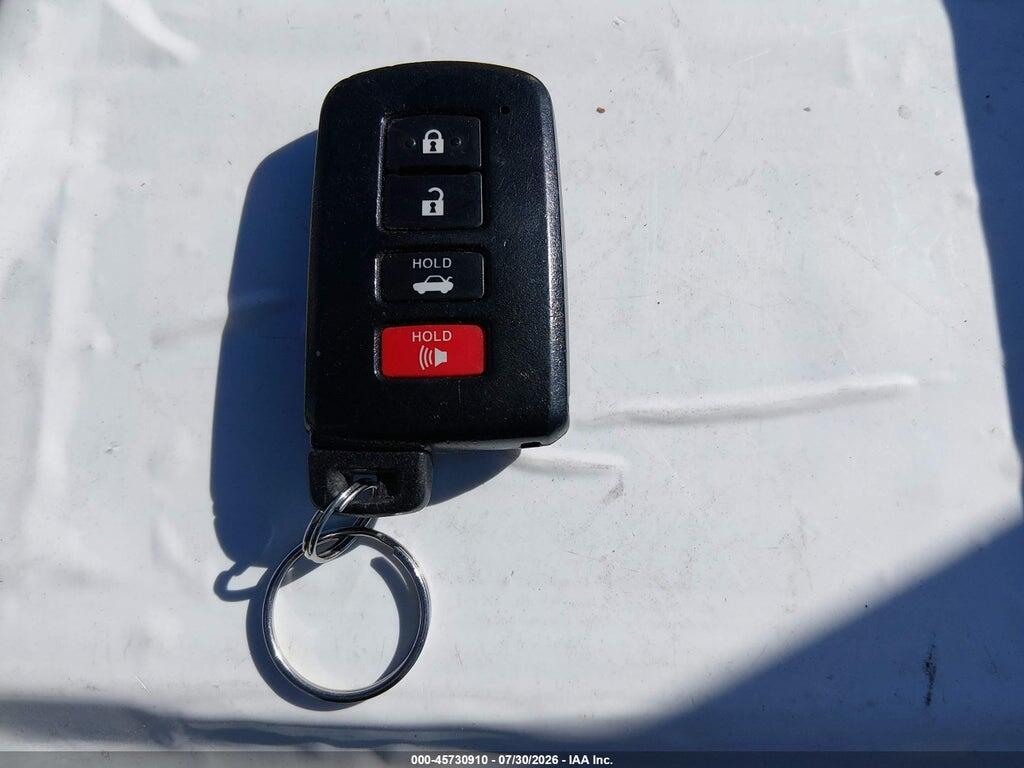 2T1BURHEXHC766739 2017 TOYOTA COROLLA photo no. 11
