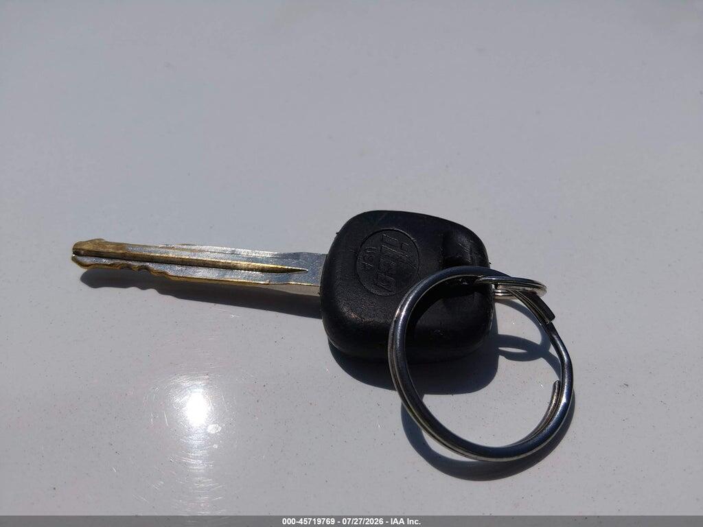5YFBURHE3HP579181 2017 TOYOTA COROLLA photo no. 11