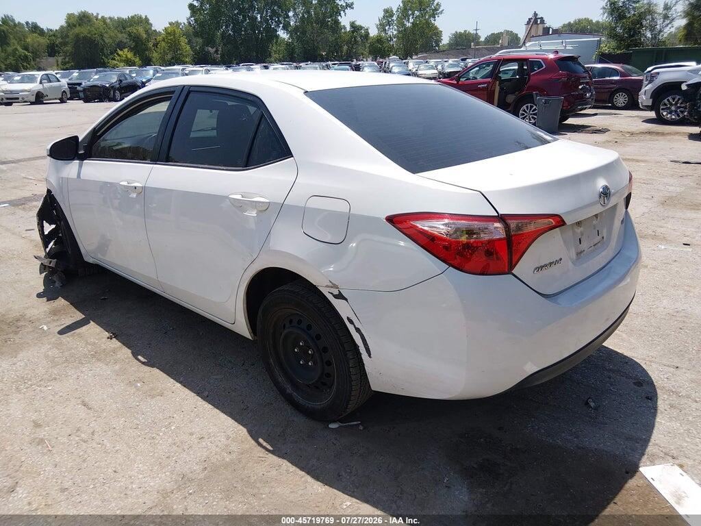 5YFBURHE3HP579181 2017 TOYOTA COROLLA photo no. 3