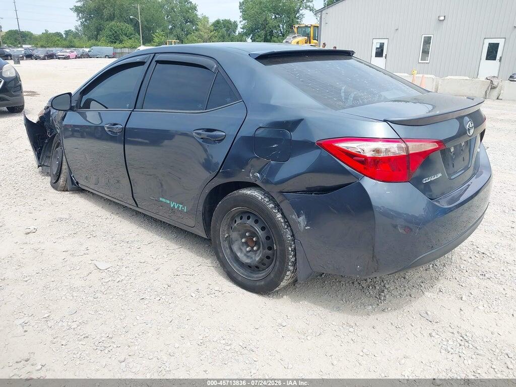 5YFBURHE4HP729590 2017 TOYOTA COROLLA photo no. 3