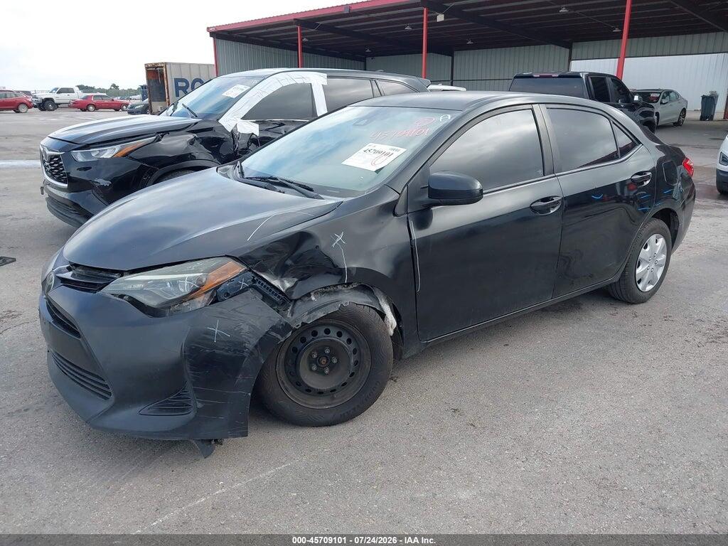 5YFBURHEXHP664700 2017 TOYOTA COROLLA photo no. 2
