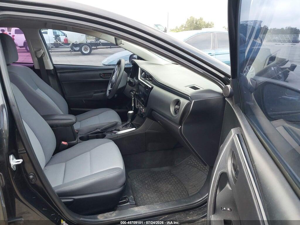 5YFBURHEXHP664700 2017 TOYOTA COROLLA photo no. 5