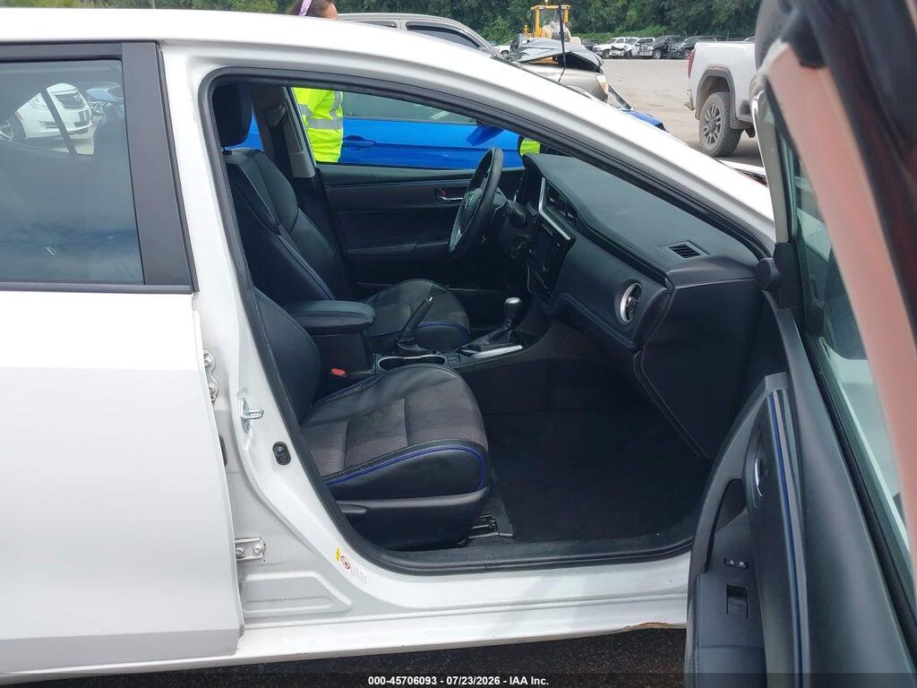 5YFBURHEXHP581042 2017 TOYOTA COROLLA photo no. 5
