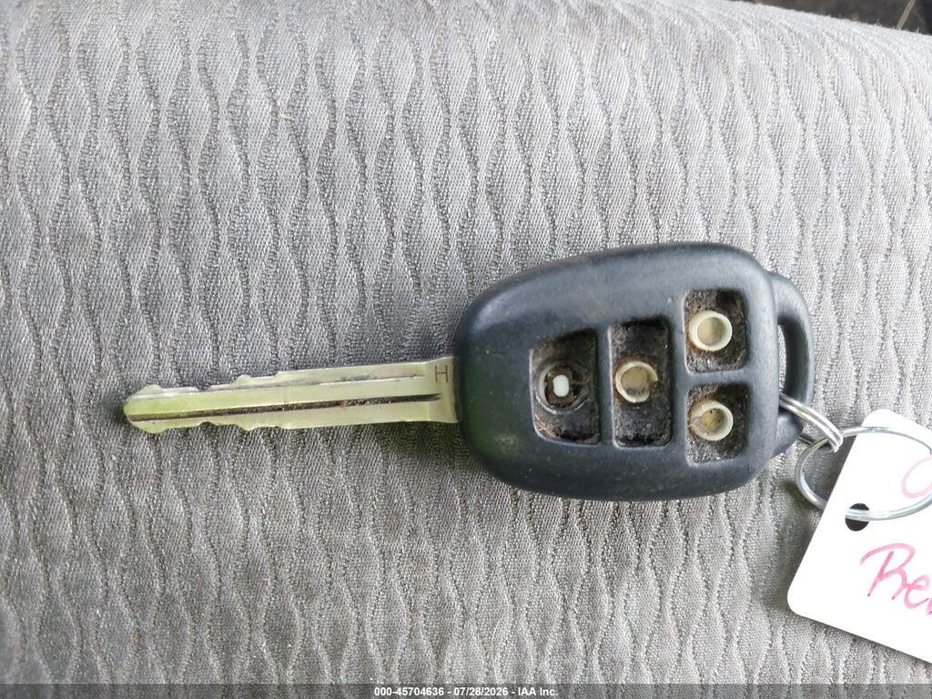 5YFBURHE5HP692162 2017 TOYOTA COROLLA photo no. 11