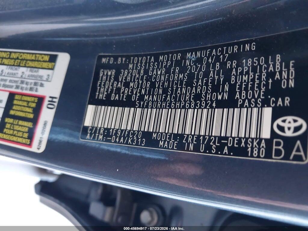 5YFBURHE6HP683924 2017 TOYOTA COROLLA photo no. 9