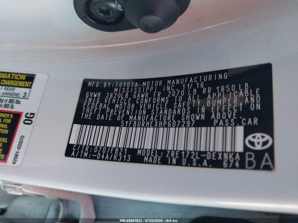 5YFBURHEXHP607297 2017 TOYOTA COROLLA photo no. 9