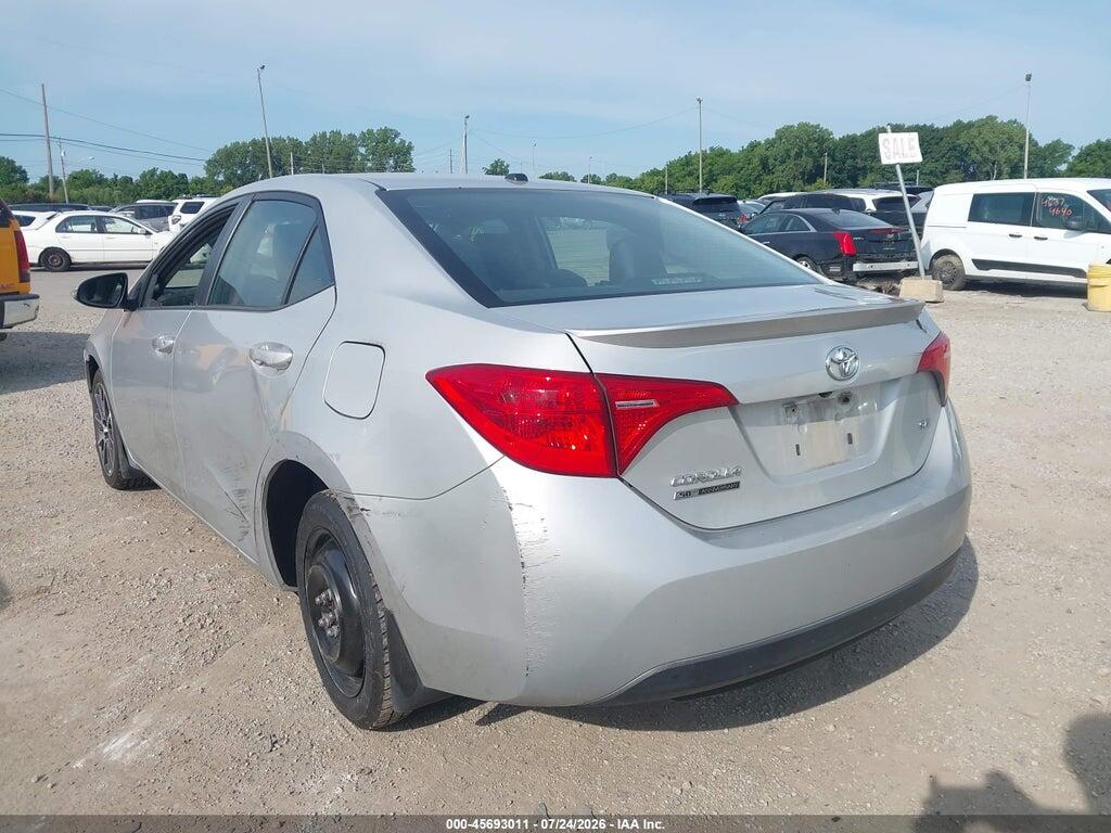 5YFBURHE6HP579143 2017 TOYOTA COROLLA photo no. 3