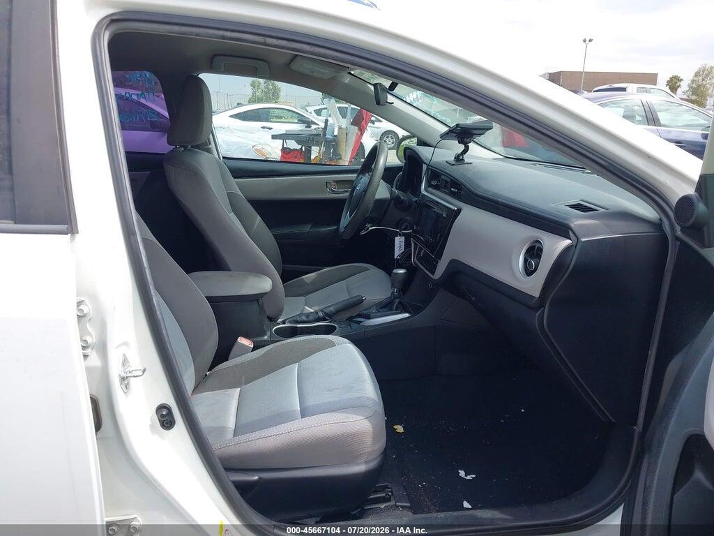5YFBURHE0HP642818 2017 TOYOTA COROLLA photo no. 5