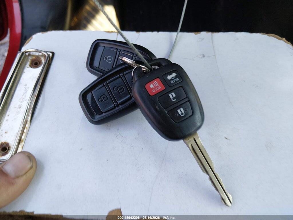 5YFBURHE0HP614923 2017 TOYOTA COROLLA photo no. 11