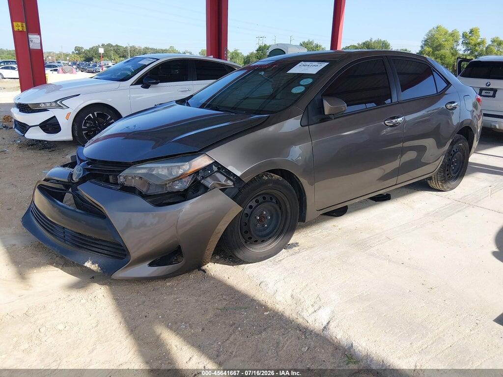 5YFBURHE0HP702726 2017 TOYOTA COROLLA photo no. 2