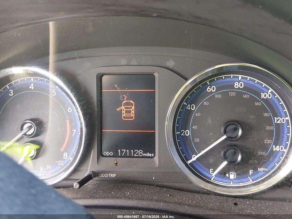 5YFBURHE0HP702726 2017 TOYOTA COROLLA photo no. 7