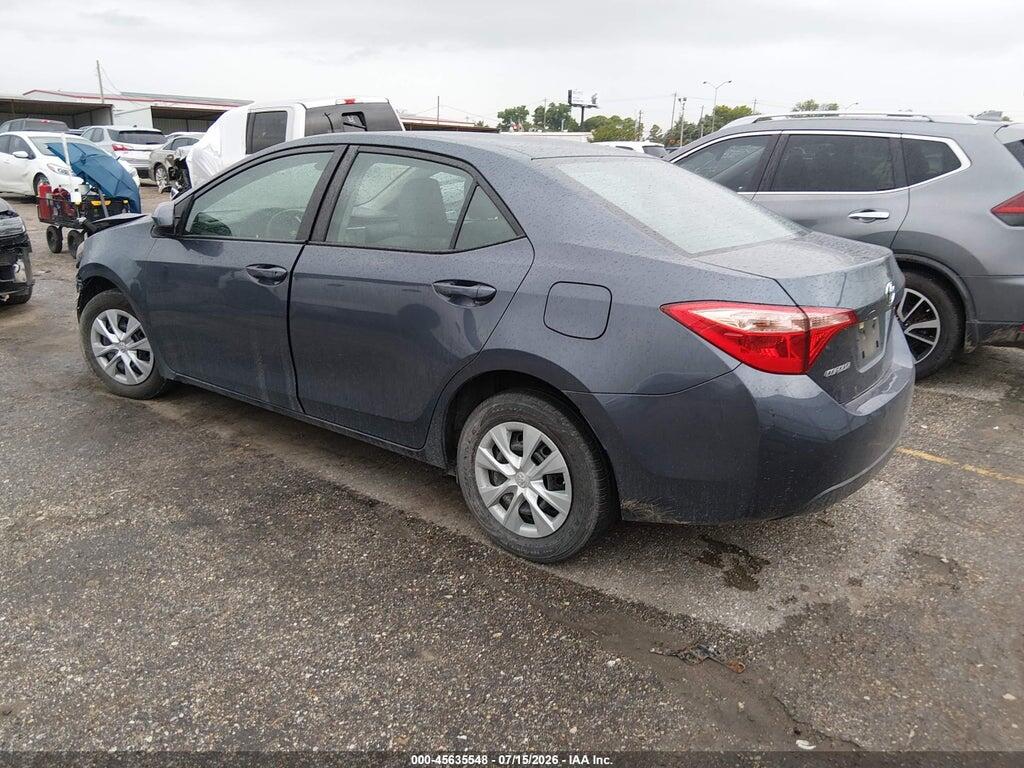 5YFBURHE1HP696502 2017 TOYOTA COROLLA photo no. 3