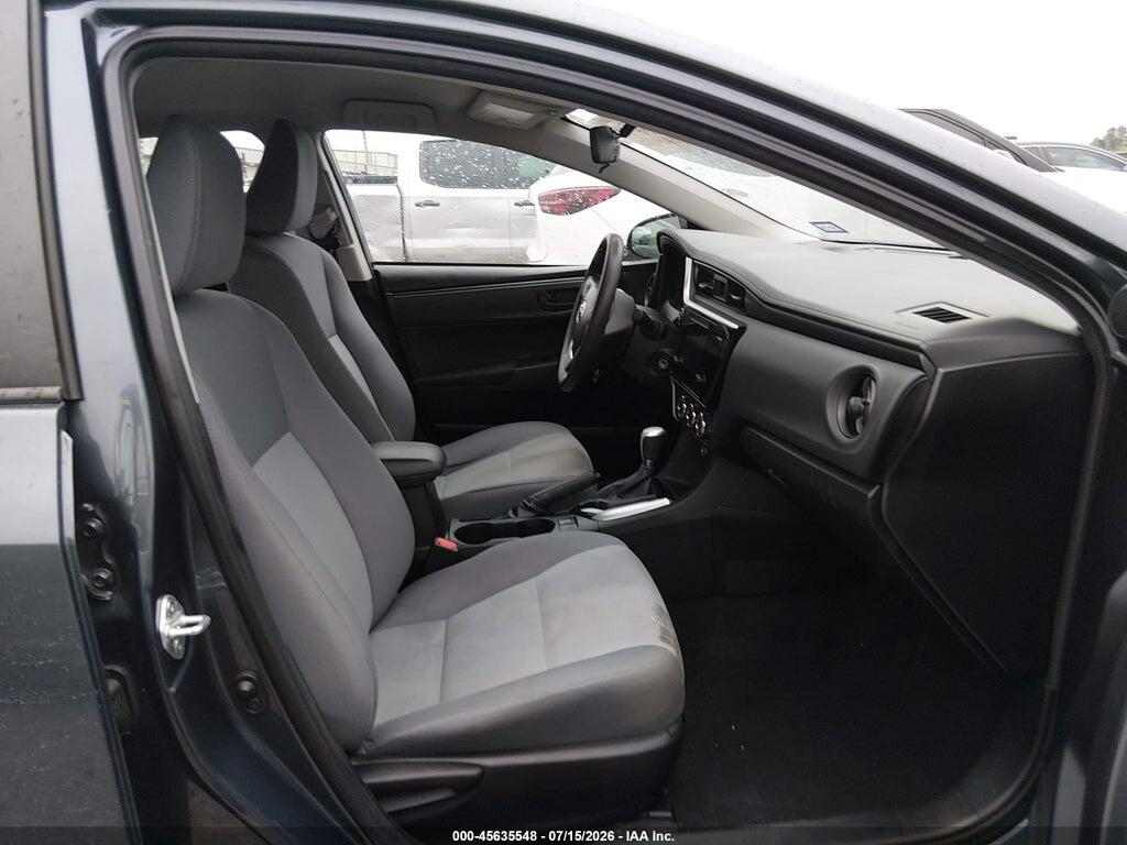 5YFBURHE1HP696502 2017 TOYOTA COROLLA photo no. 5