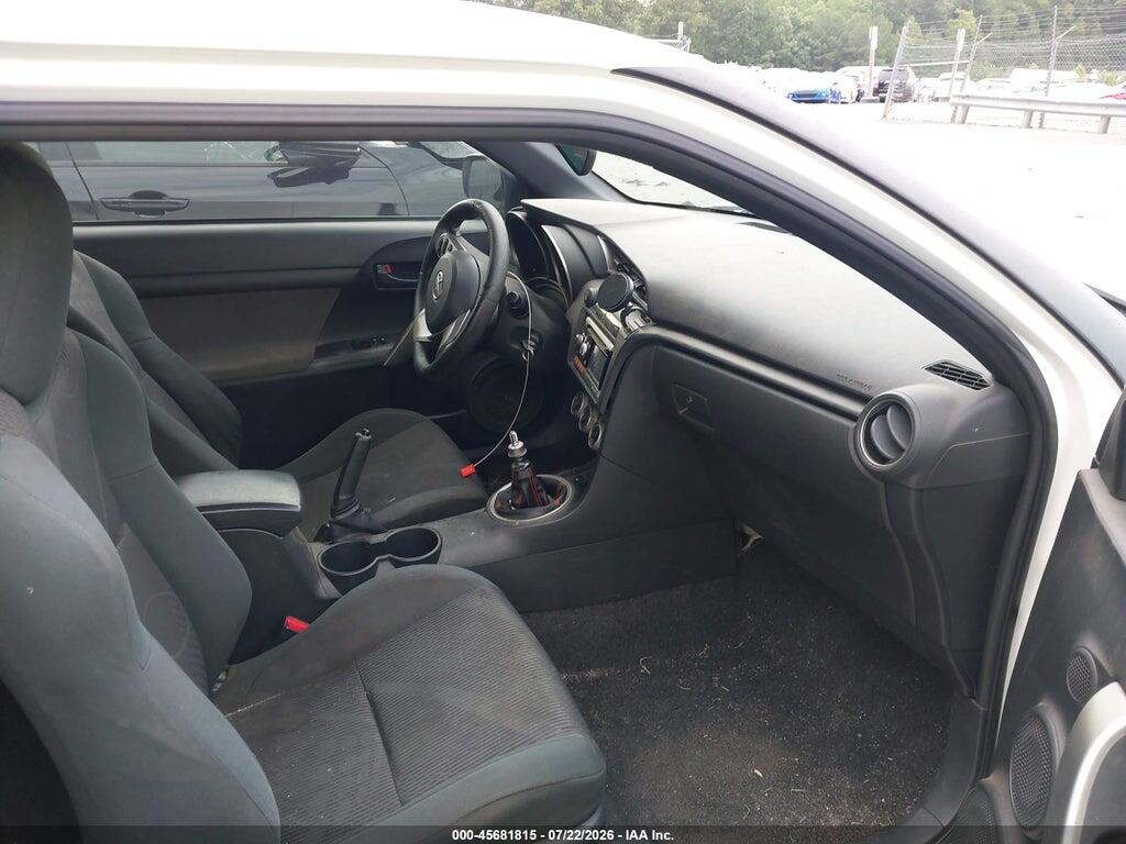 JTKJF5C71B3016615 2011 SCION TC photo no. 5