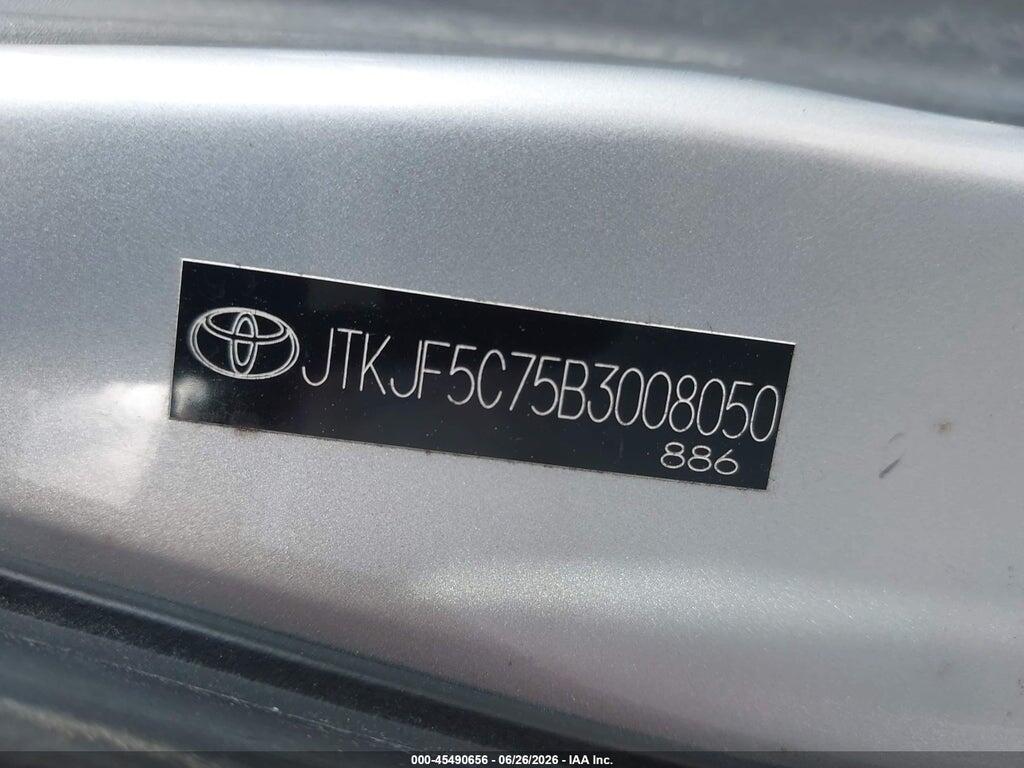 JTKJF5C75B3008050 2011 SCION TC photo no. 9