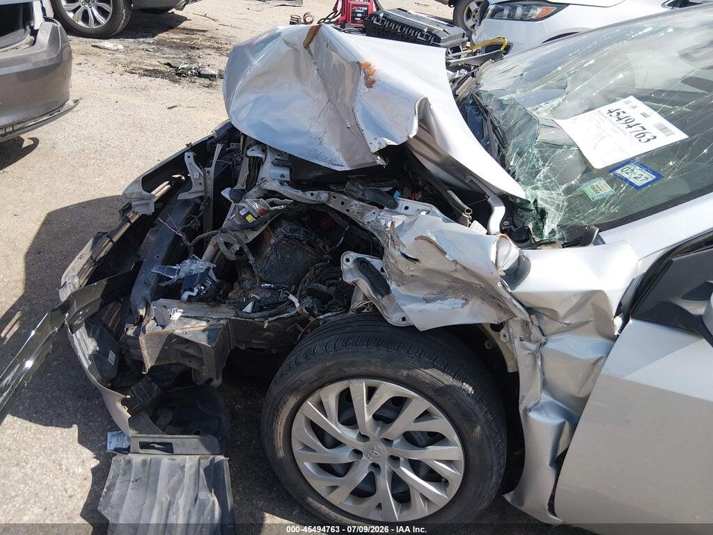 5YFBURHE2HP659815 2017 TOYOTA COROLLA photo no. 6