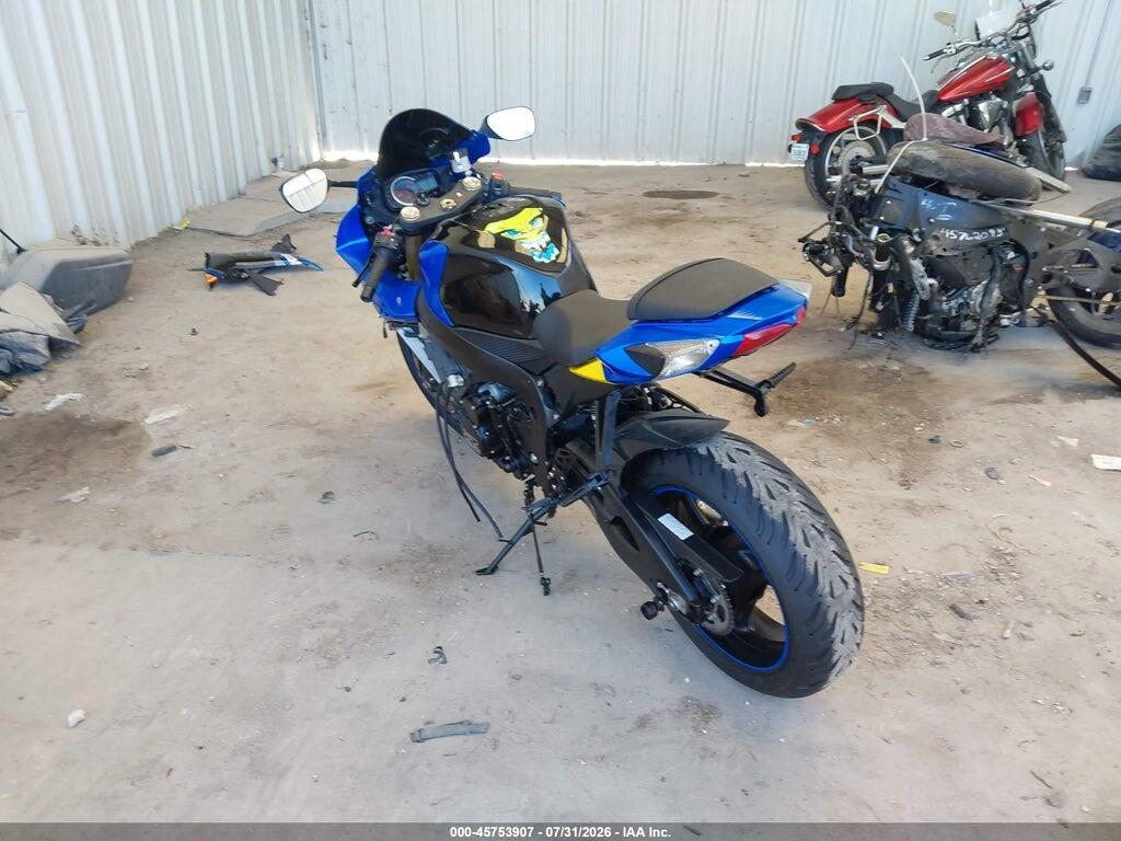 JS1GN7FA8G2100008 2016 SUZUKI GSX-R600 photo no. 3