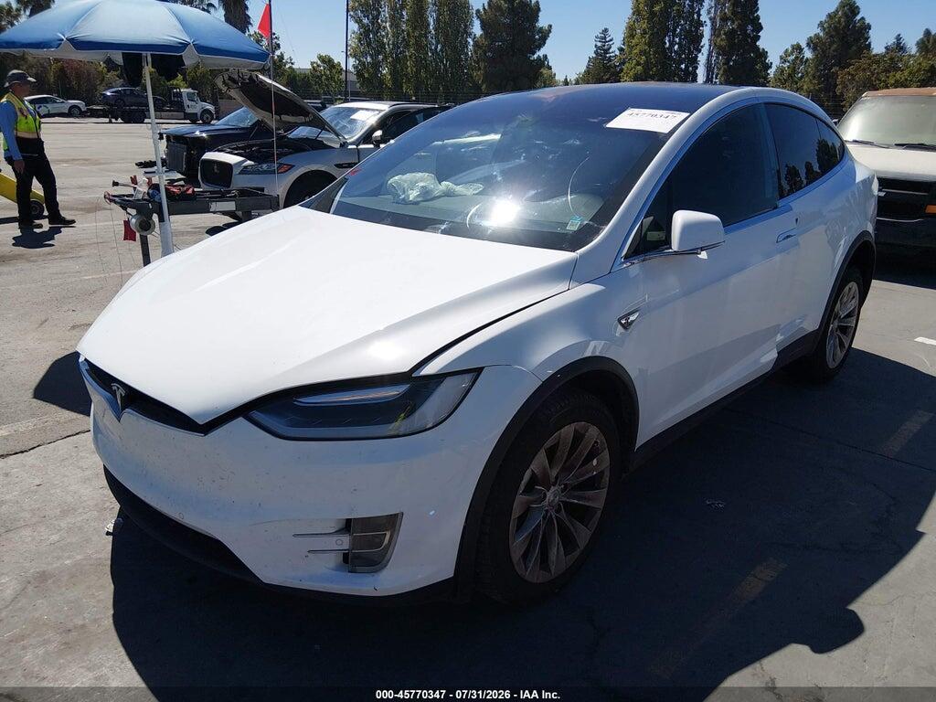 5YJXCBE21GF002119 2016 TESLA MODEL X photo no. 2