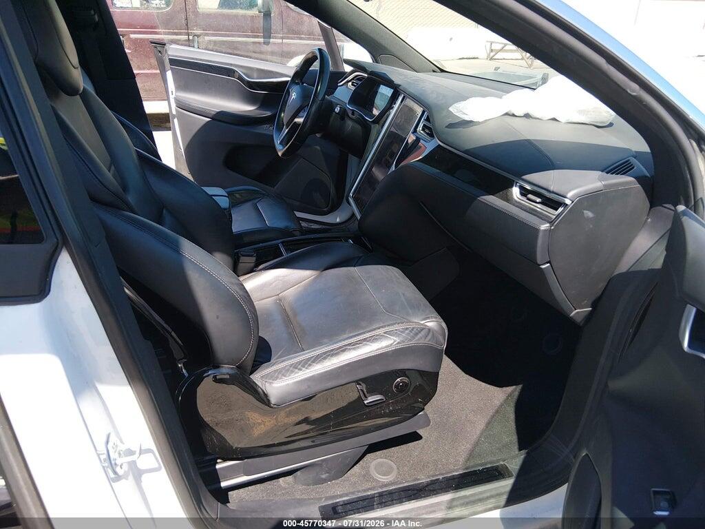 5YJXCBE21GF002119 2016 TESLA MODEL X photo no. 5
