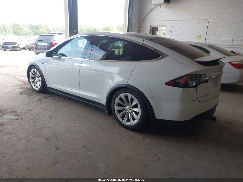 5YJXCAE28GF011782 2016 TESLA MODEL X photo no. 3