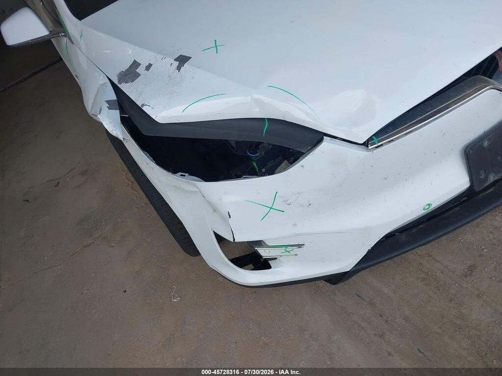 5YJXCAE28GF011782 2016 TESLA MODEL X photo no. 6