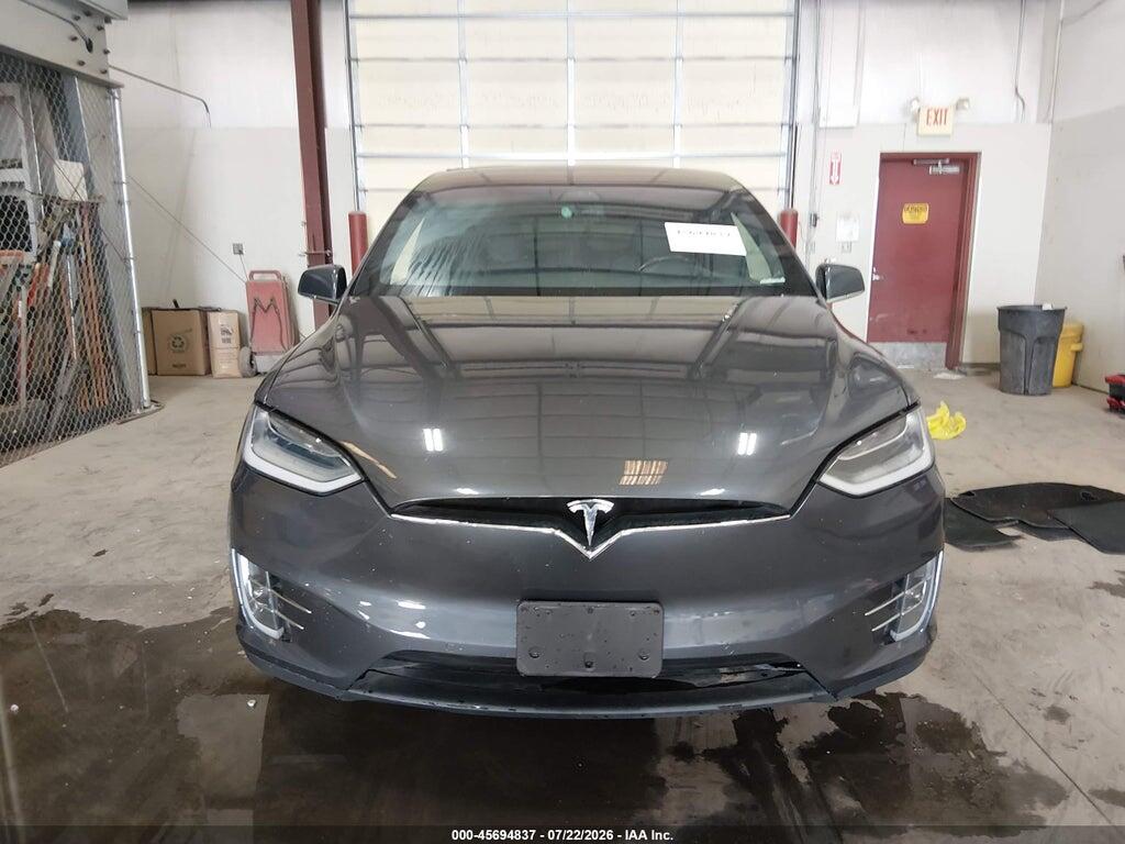 5YJXCDE24GF025910 2016 TESLA MODEL X photo no. 12