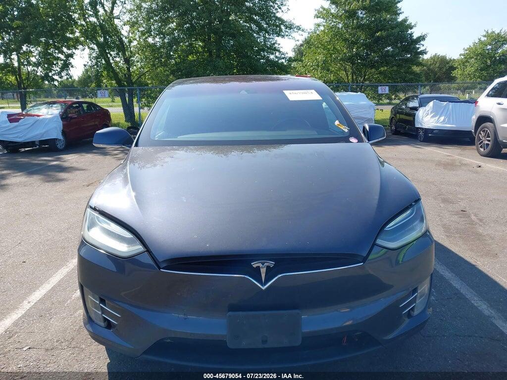 5YJXCBE49GF002239 2016 TESLA MODEL X photo no. 12