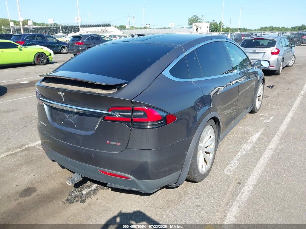 5YJXCBE49GF002239 2016 TESLA MODEL X photo no. 4