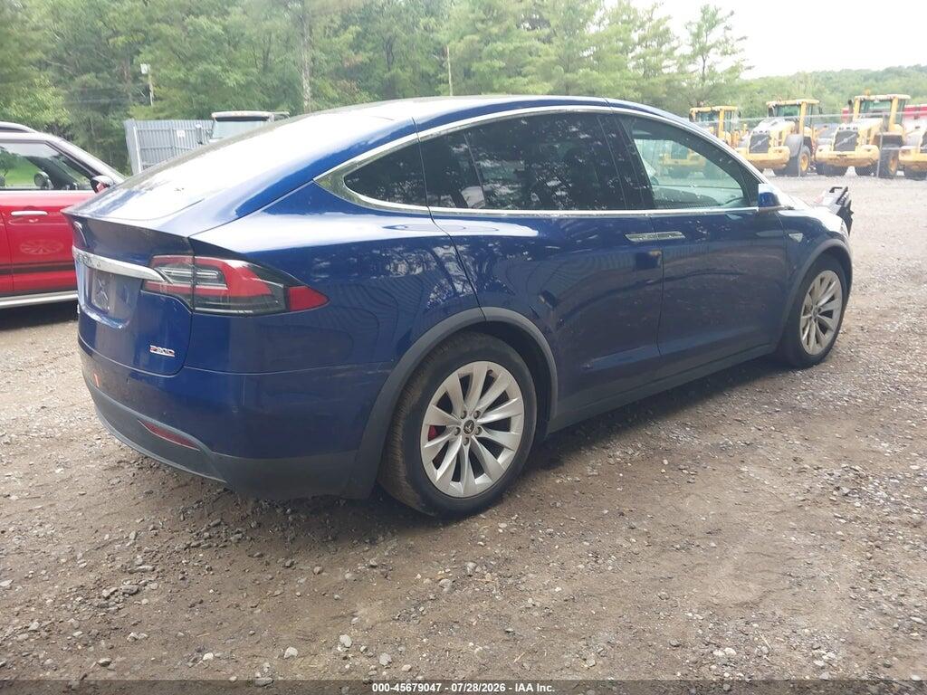 5YJXCBE49GF000734 2016 TESLA MODEL X photo no. 4