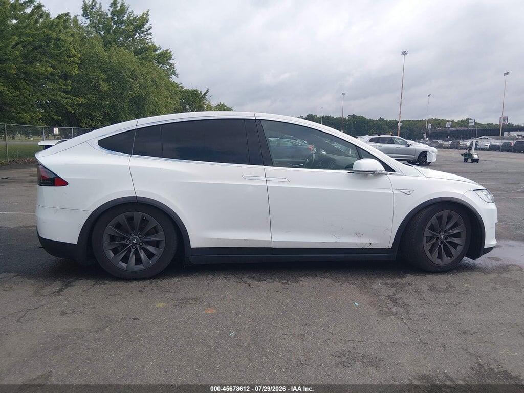 5YJXCBE24GF005712 2016 TESLA MODEL X photo no. 12